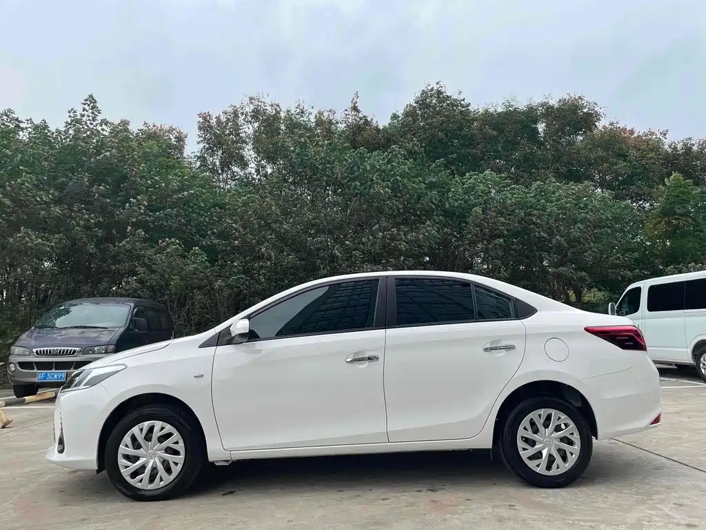 TOYOTA VIOS