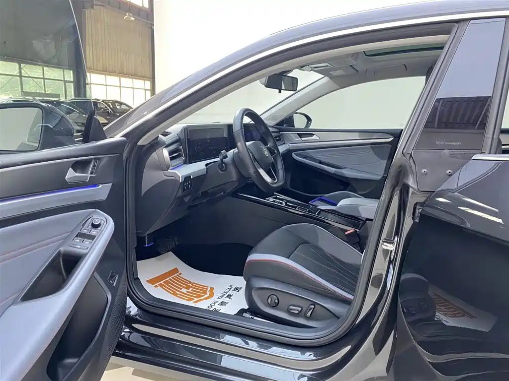 Volkswagen Lamando 2022 L 280TSI DSG