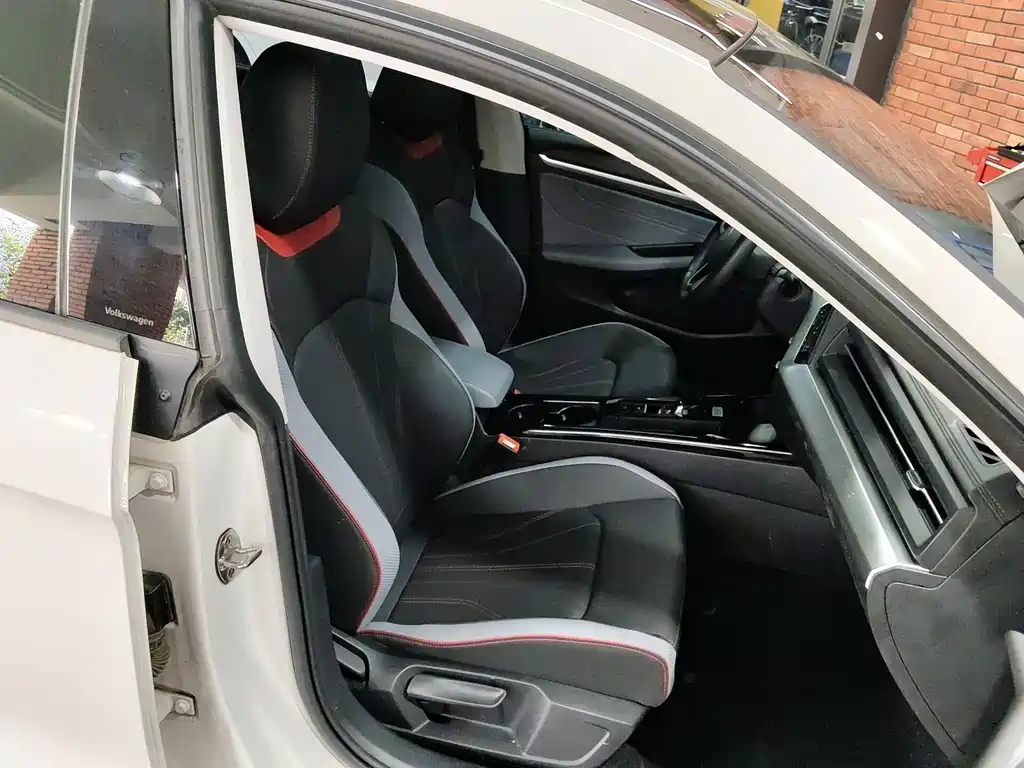Volkswagen Lamando — миниатюра 10