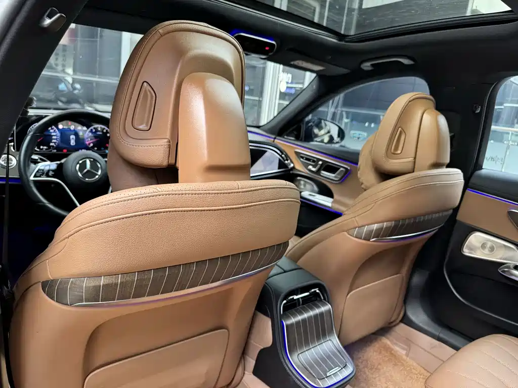 Mercedes-Benz E-Class — миниатюра 34