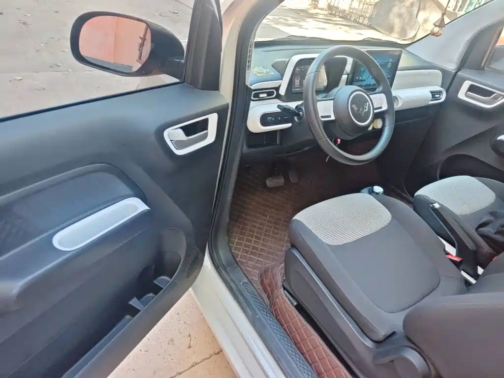 Wuling MINIEV — миниатюра 12