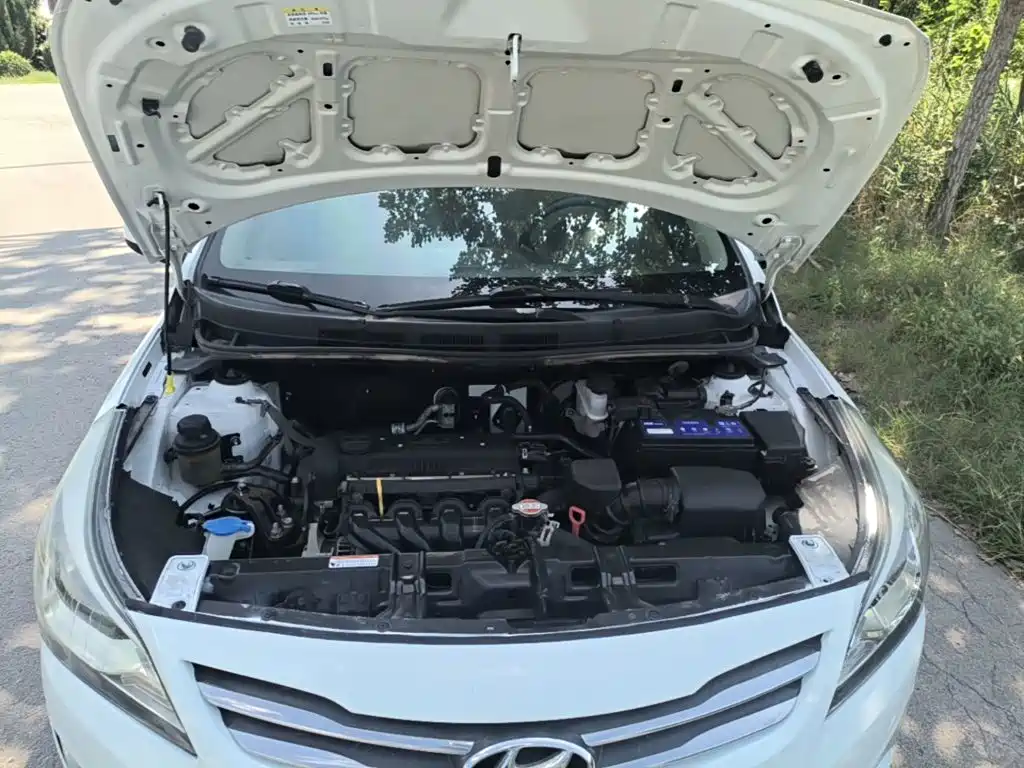 Hyundai Verna — миниатюра 20