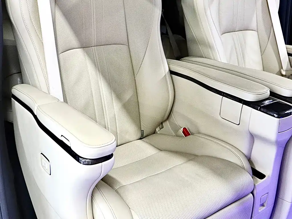 Toyota Vellfire — миниатюра 18