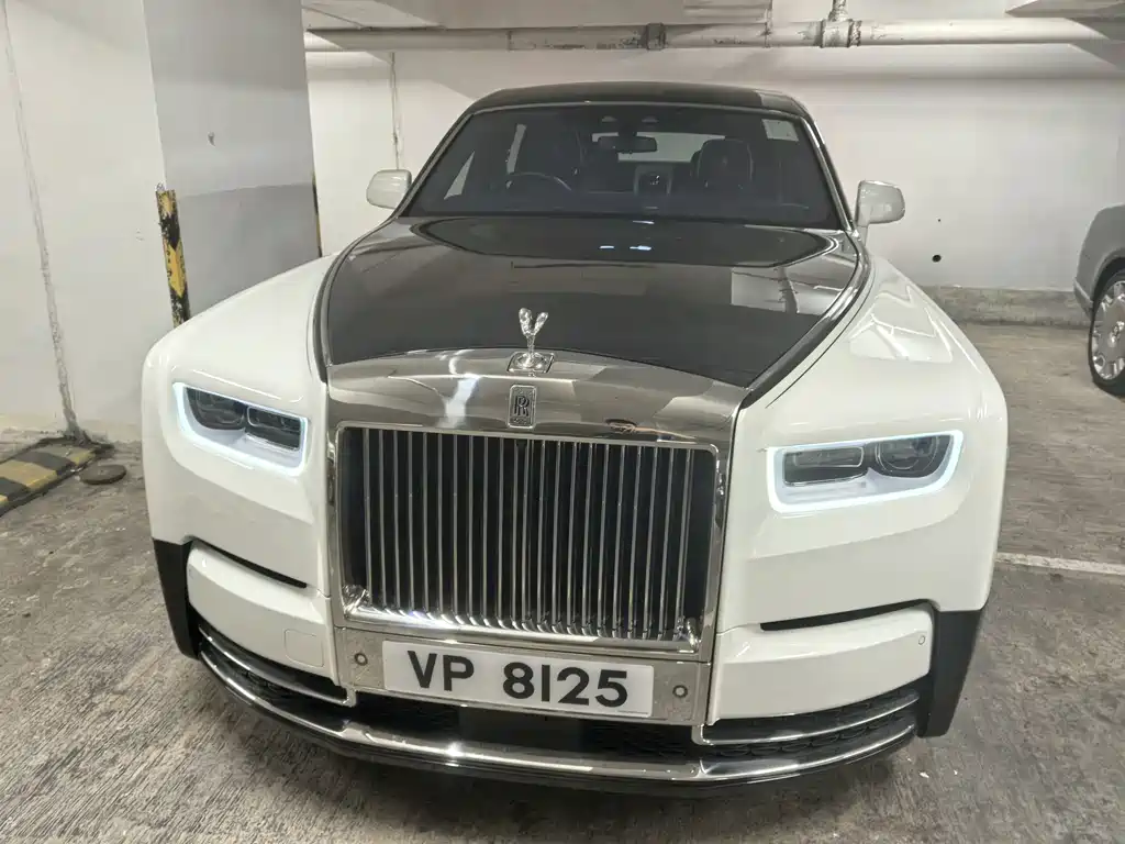 Rolls-Royce Phantom — миниатюра 5