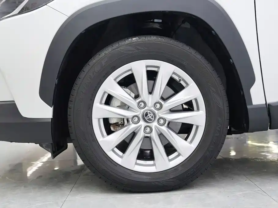 Toyota Corolla Cross — миниатюра 5