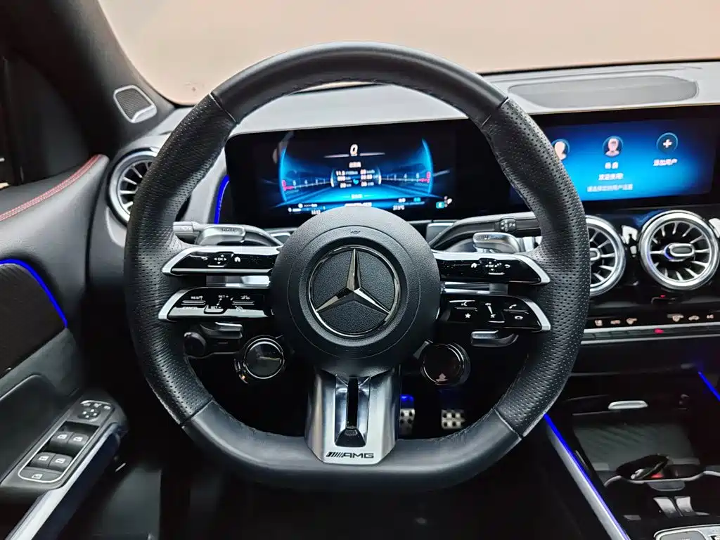 Mercedes-Benz GLB AMG — миниатюра 6