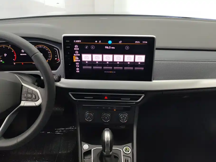 Volkswagen Lavida — миниатюра 13