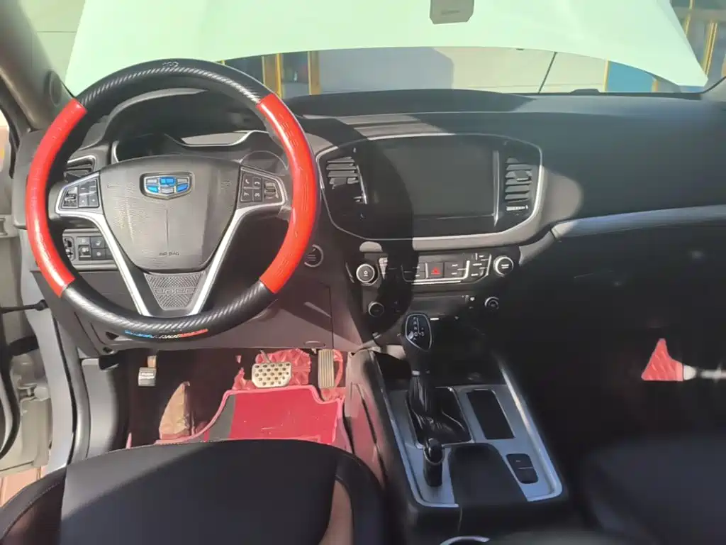 Geely Vision X6 — миниатюра 11