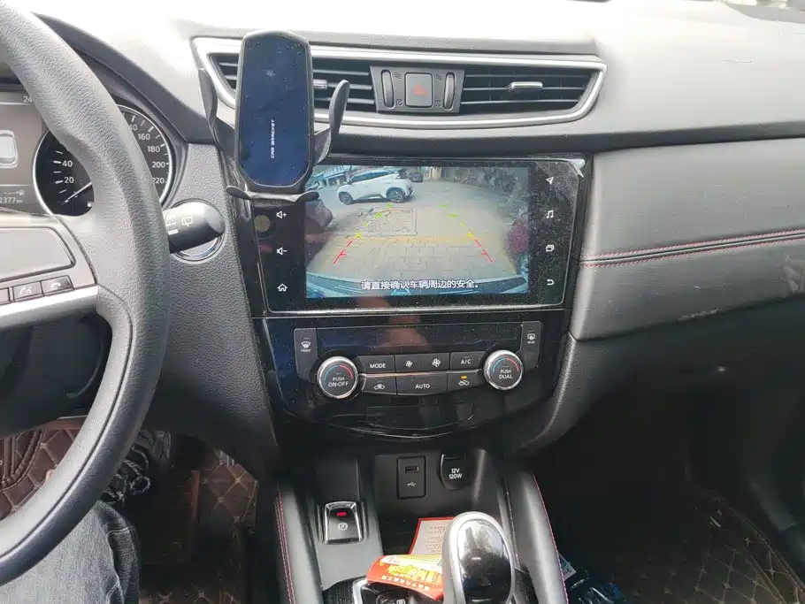 Nissan Qashqai — миниатюра 13