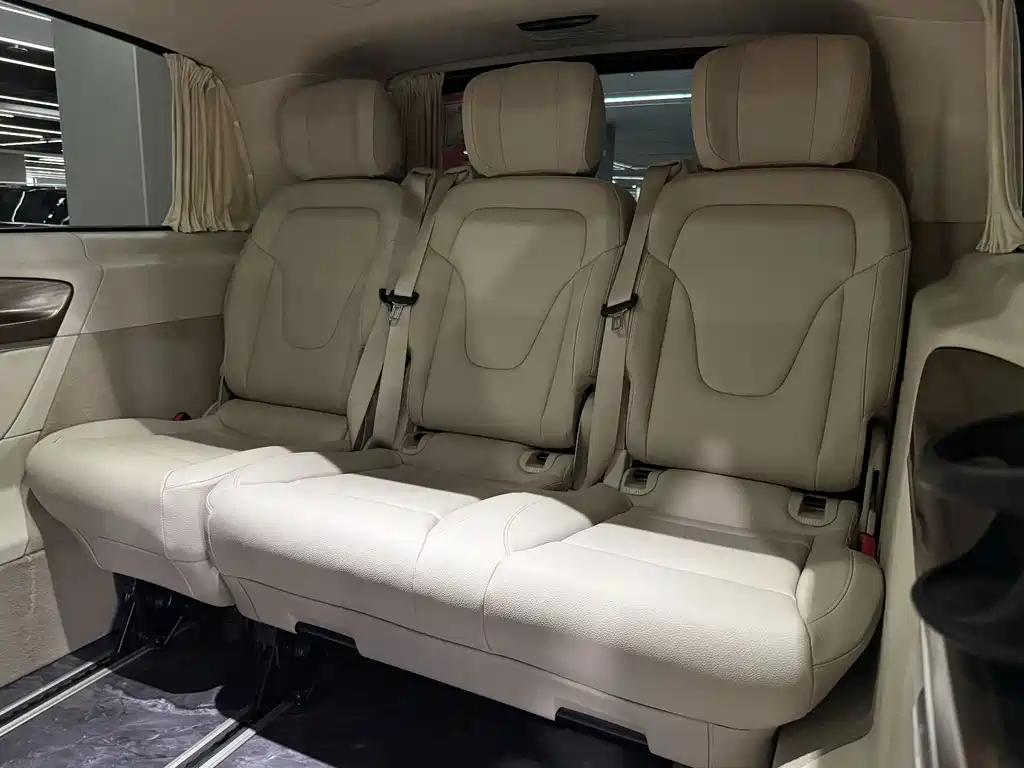 Mercedes-Benz V-Class — миниатюра 7