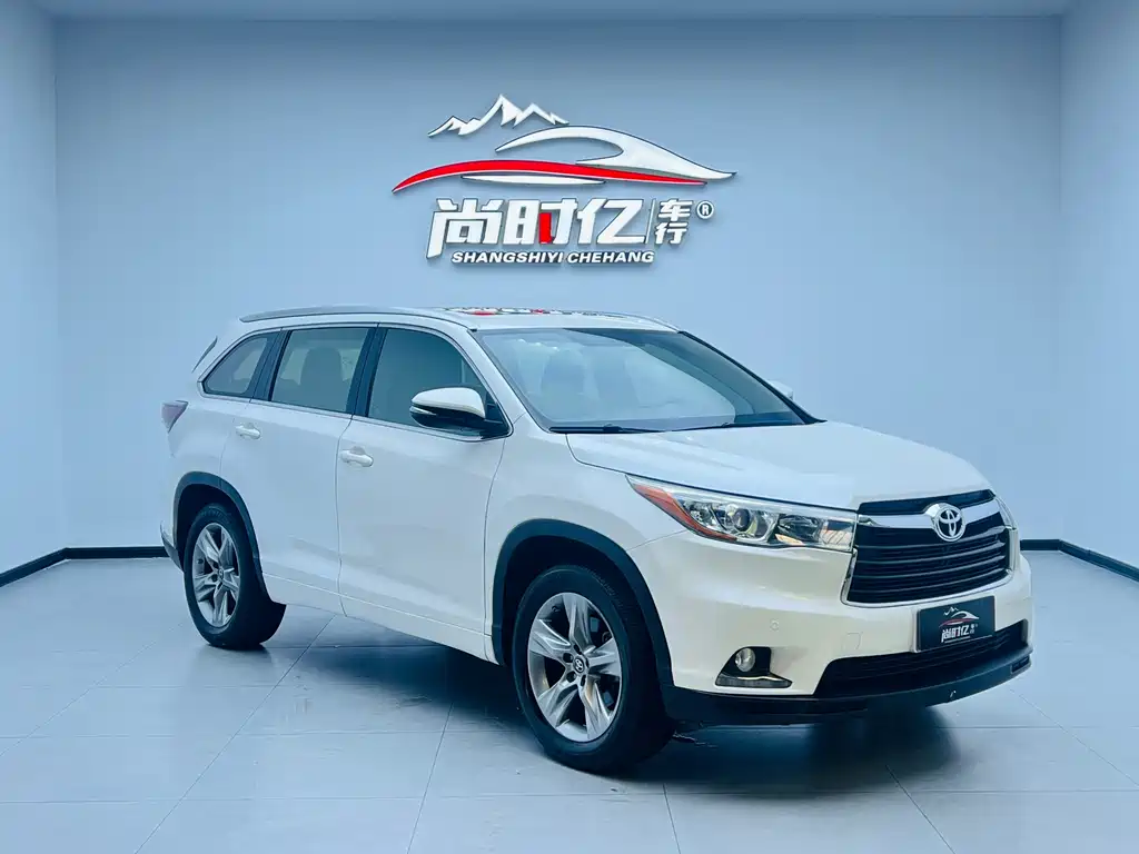 Toyota Highlander 2017 2.0T Luxury 7 мест