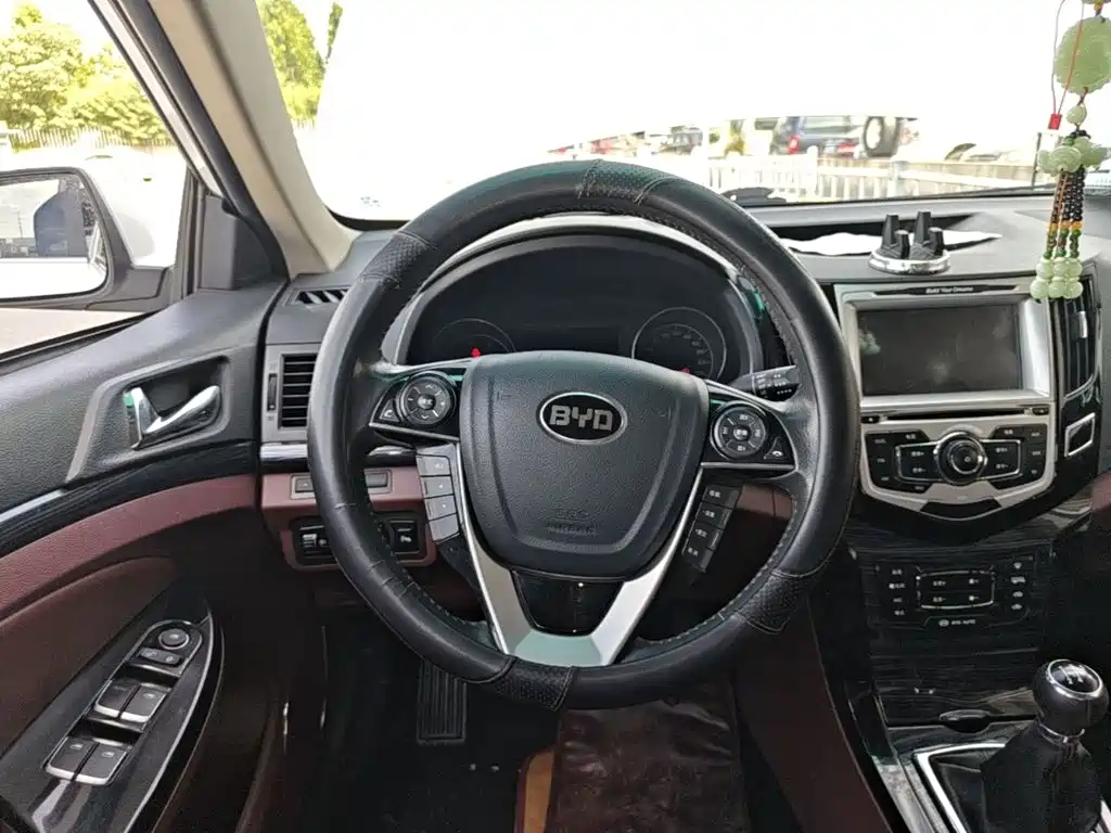 BYD Surui — миниатюра 11