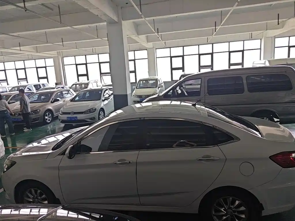 Changan V7 — миниатюра 5