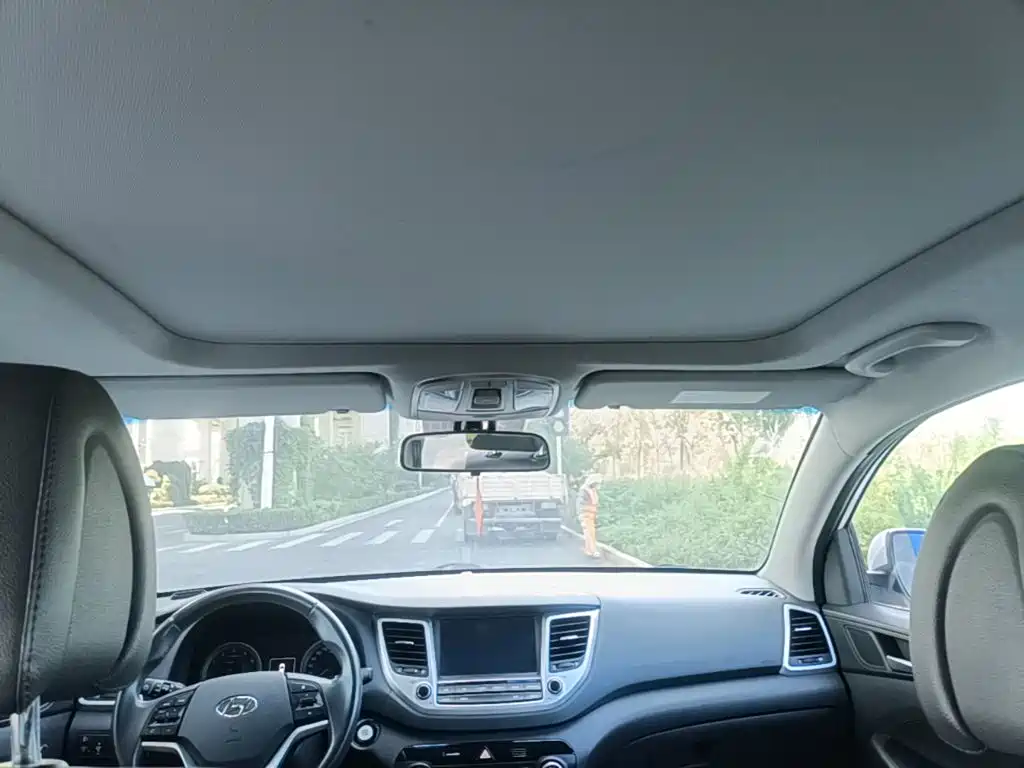 Hyundai Tucson — миниатюра 18