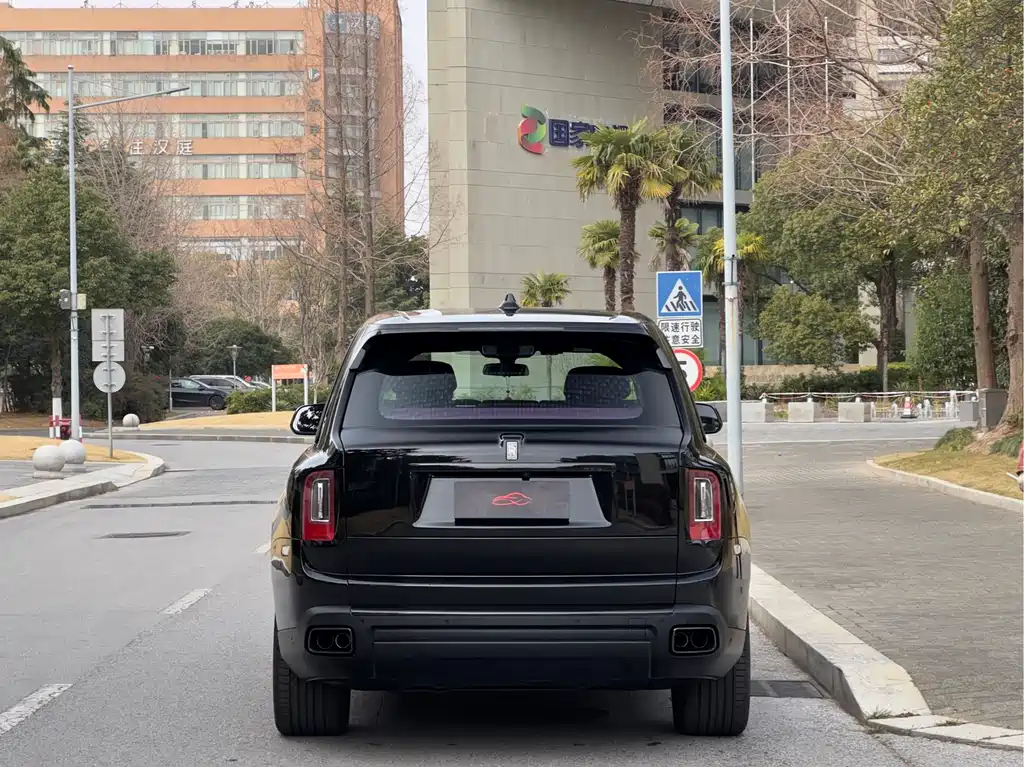 ROLLS-ROYCE CULLINAN