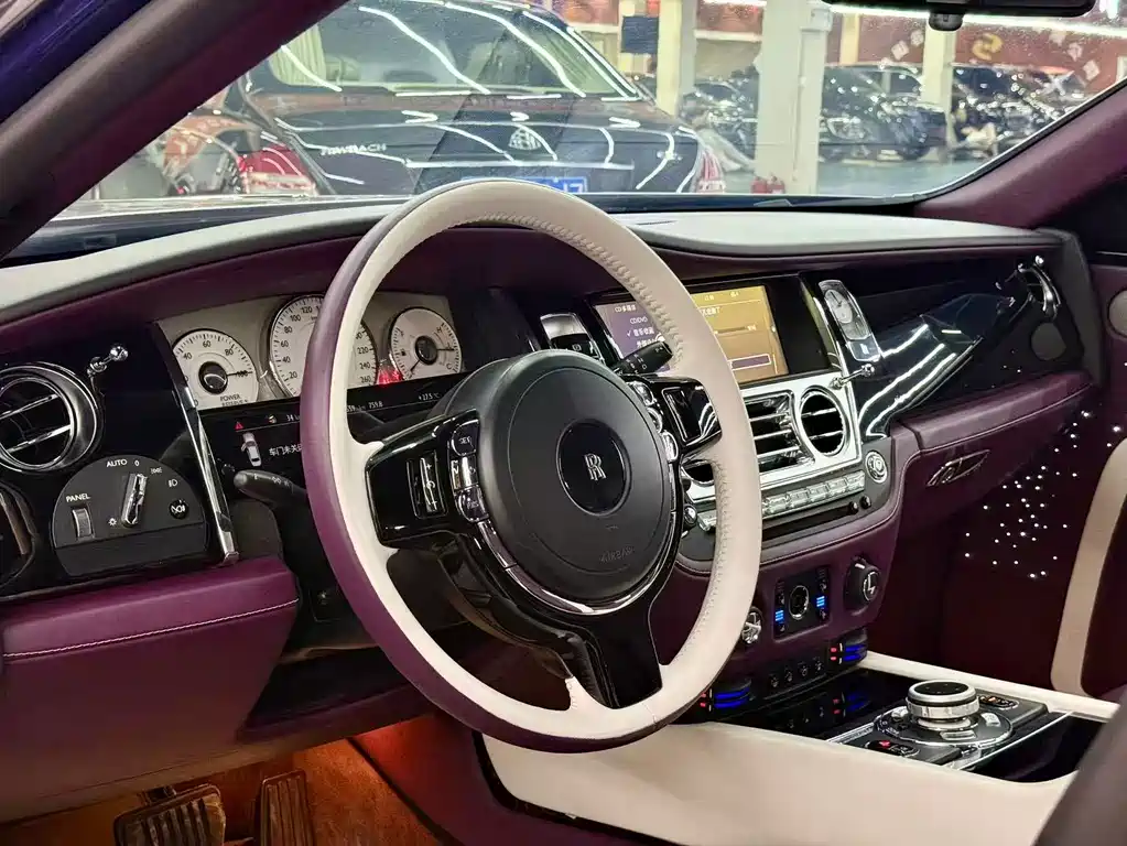 Rolls-Royce Ghost — миниатюра 5