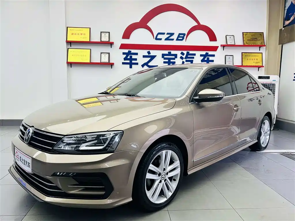 Volkswagen Sagitar 2019