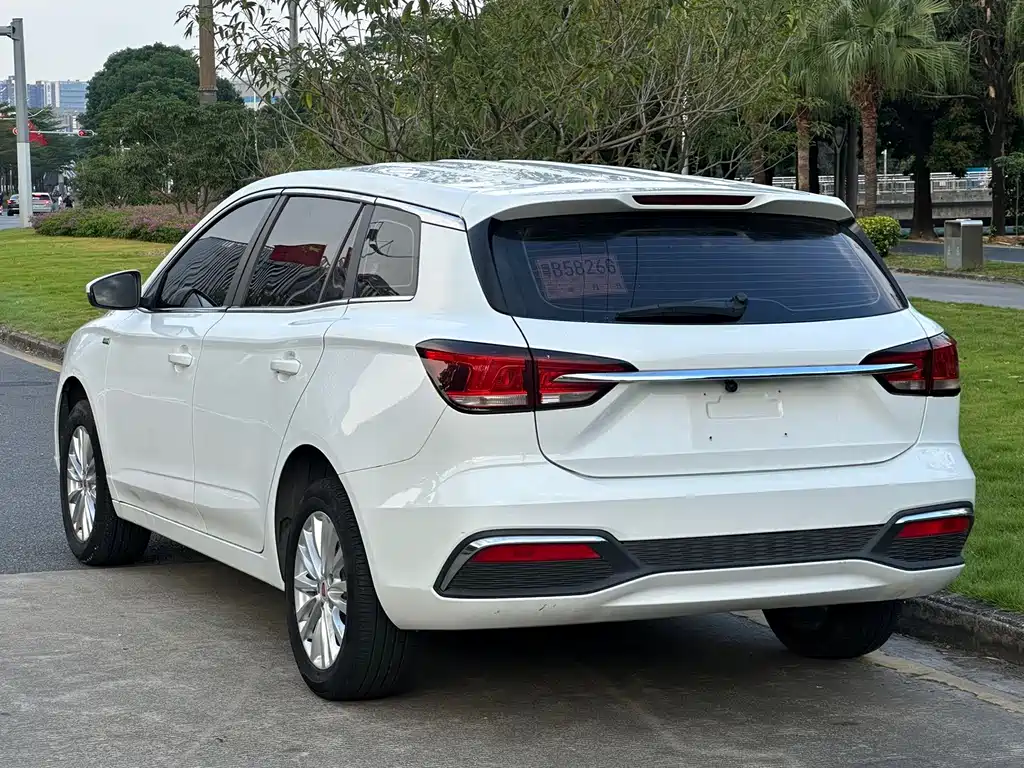 Roewe Ei5 — миниатюра 6