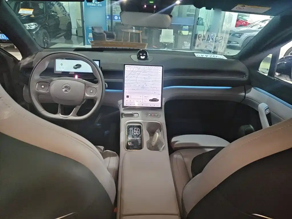 NIO EC6 — миниатюра 10