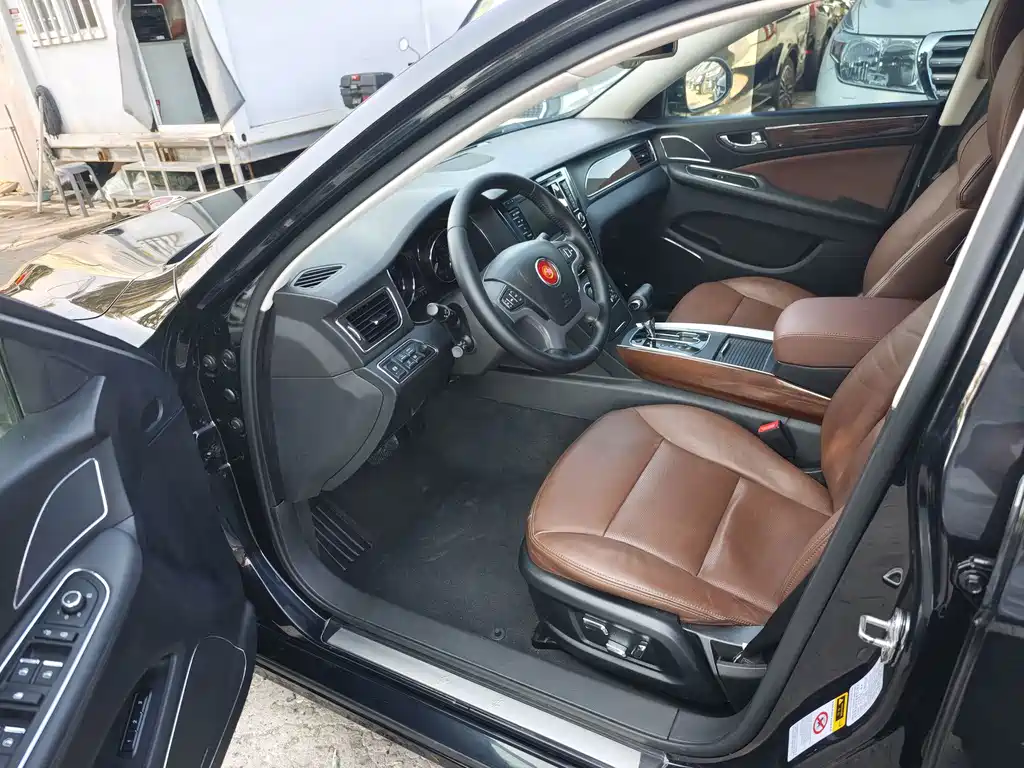 Hongqi Hongqi H7 — миниатюра 6