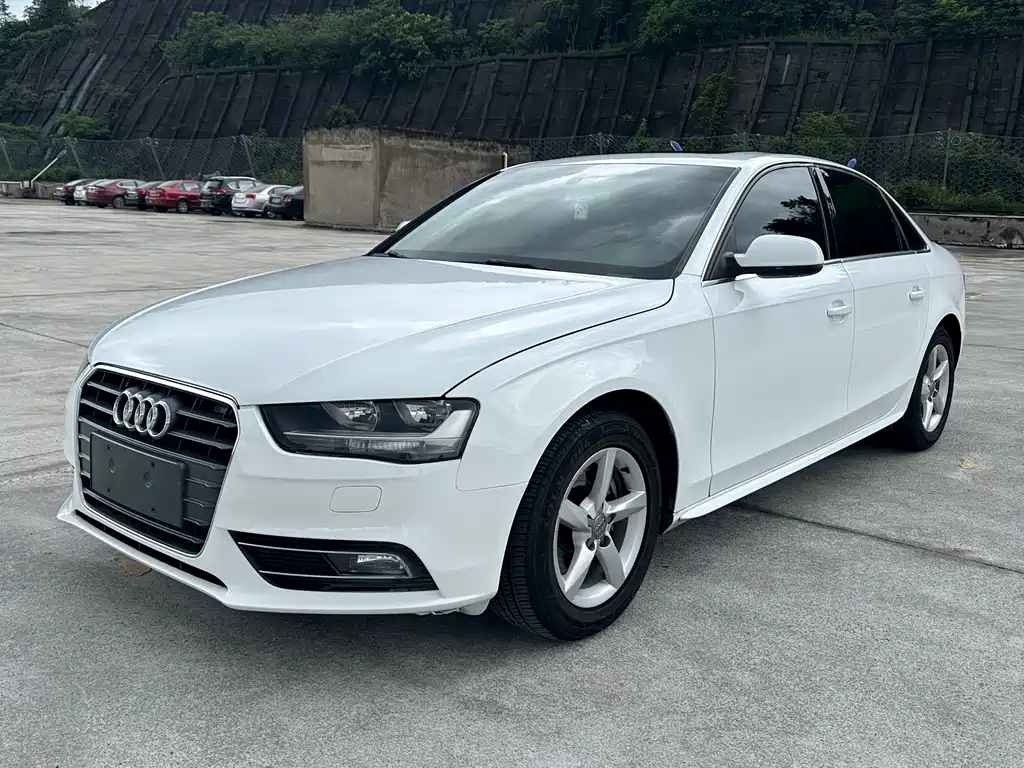 Audi A4L 2013