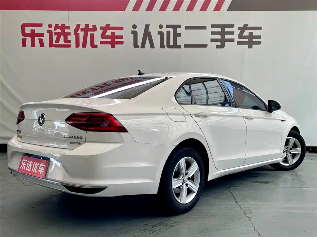Volkswagen Lamando 2019 230TSI DSG VI