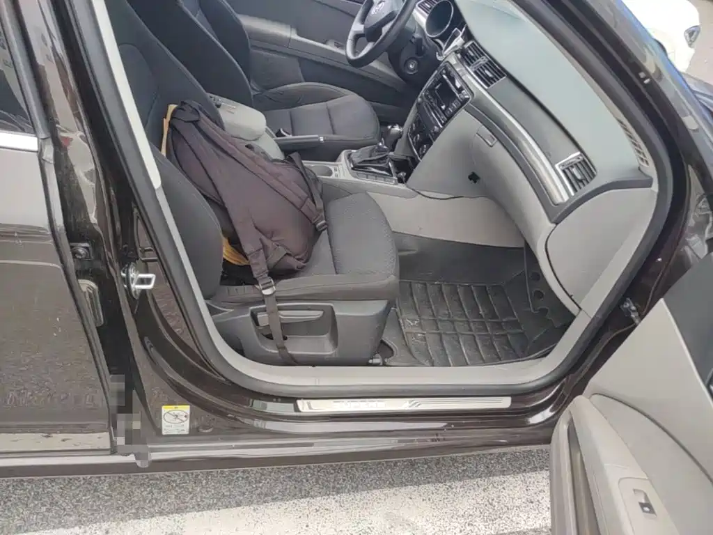 Skoda Superb — миниатюра 9