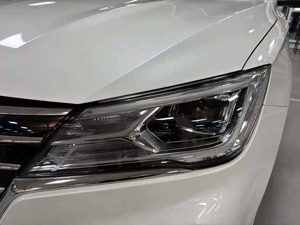 Roewe Ei5 — миниатюра 10