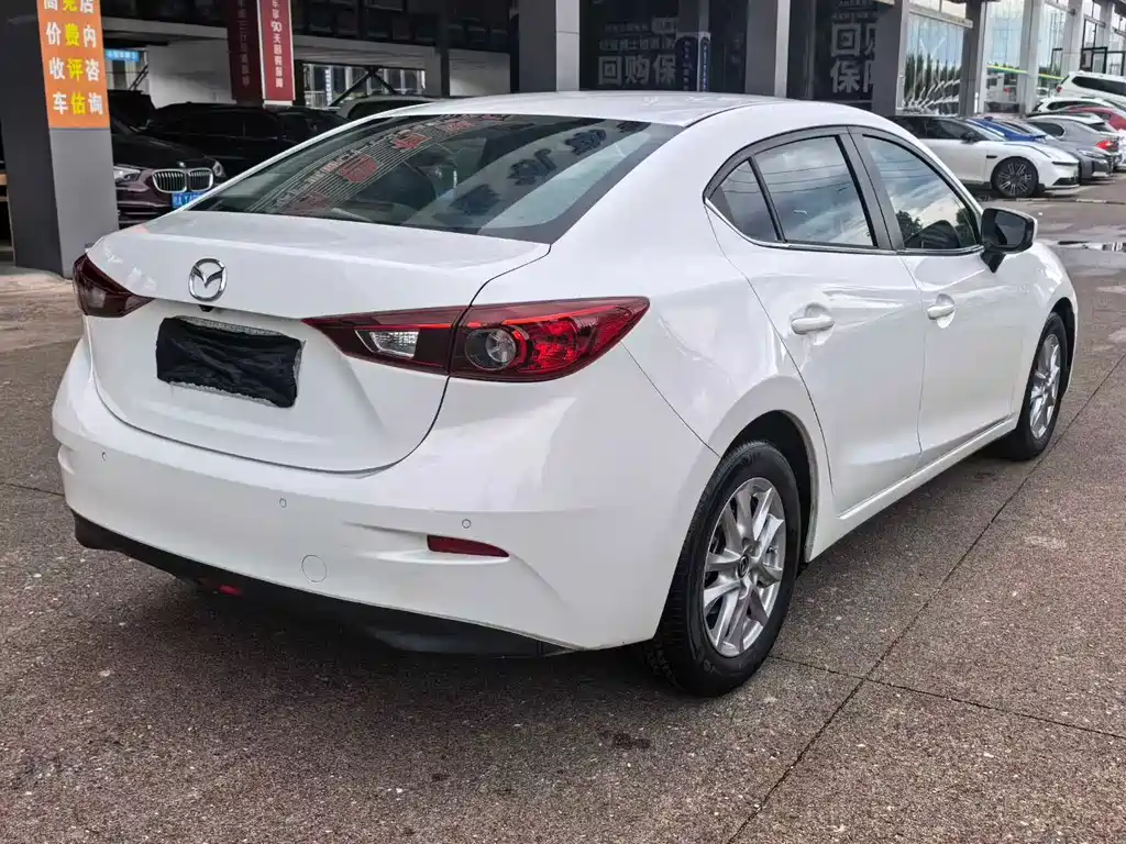 Mazda 3 Axela — миниатюра 4