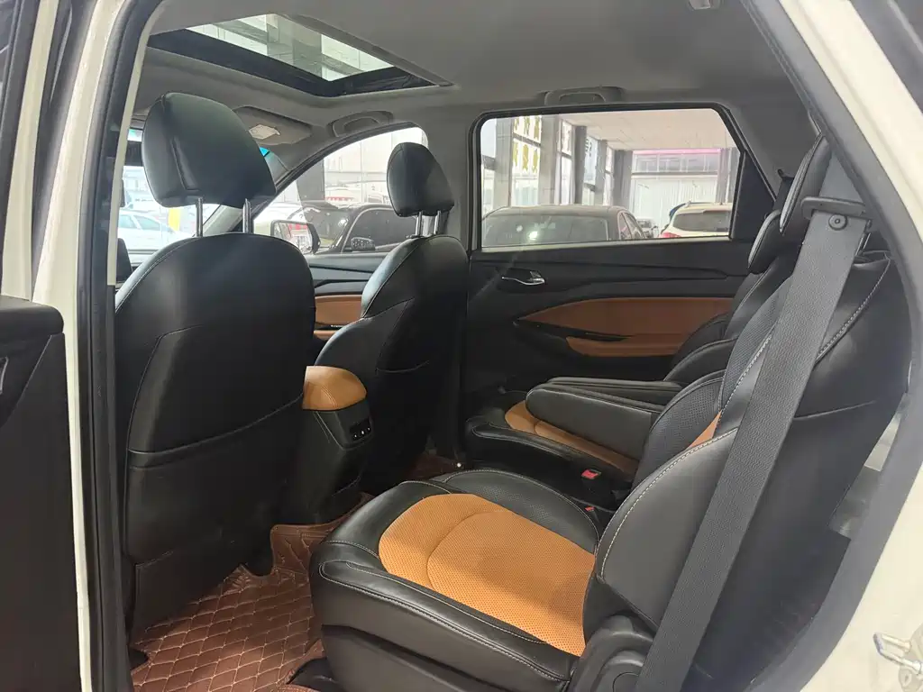 Wuling Hongguang S3 — миниатюра 5
