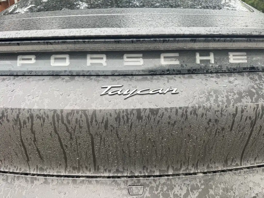 Porsche Taycan — миниатюра 6