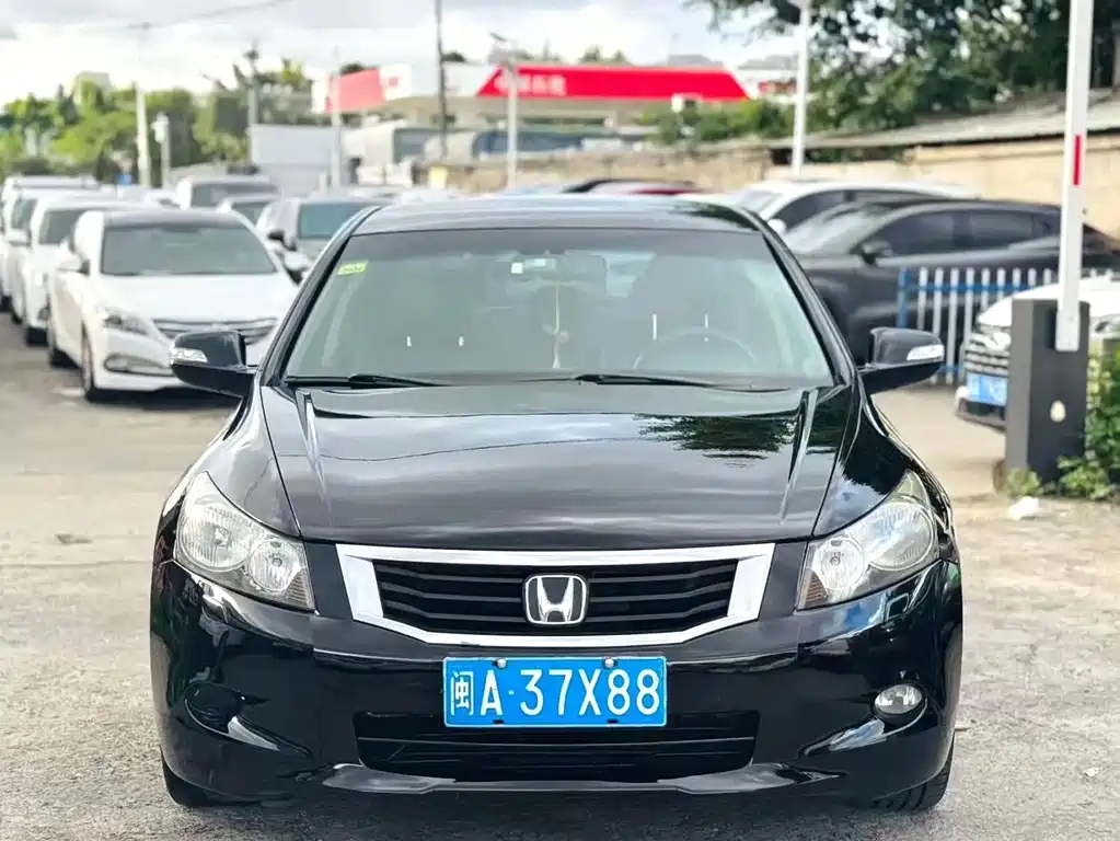 Honda Accord — миниатюра 2