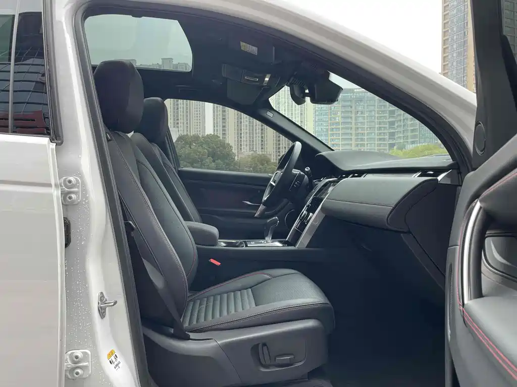 LAND ROVER DISCOVER NEW ENERGY SOURCES FOR SPORTS