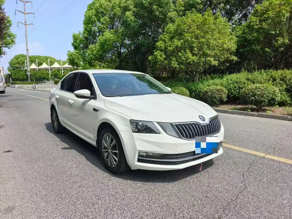 Skoda Octavia — миниатюра 3
