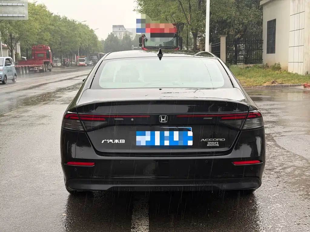 Honda Accord — миниатюра 6