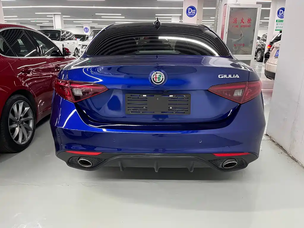 Alfa Romeo Giulia — миниатюра 13
