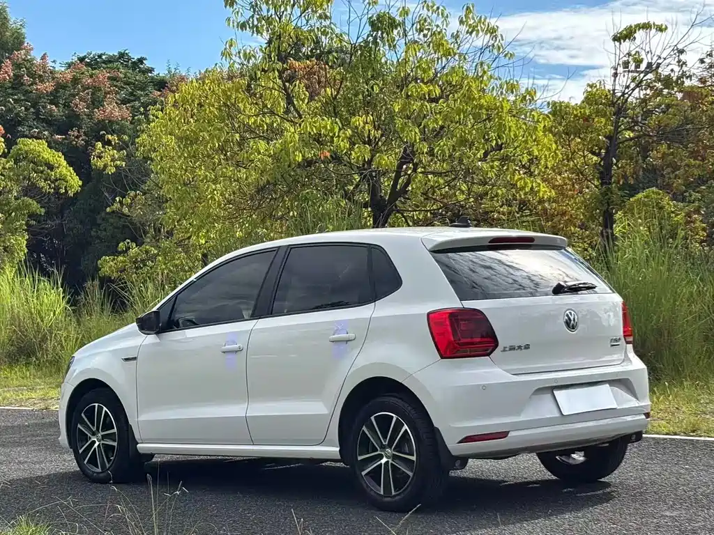 Volkswagen Polo — миниатюра 6