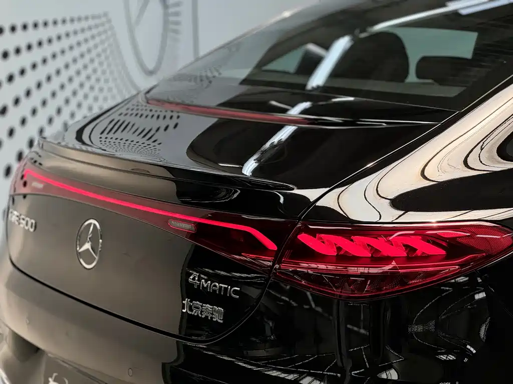 Mercedes-Benz EQE 2025 500 4MATIC