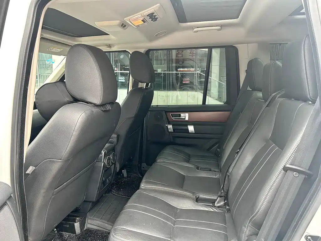 Land Rover Discovery 2016 3.0 SC HSE