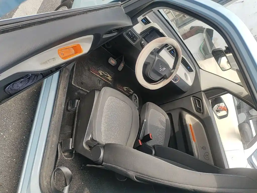Wuling MINIEV — миниатюра 16