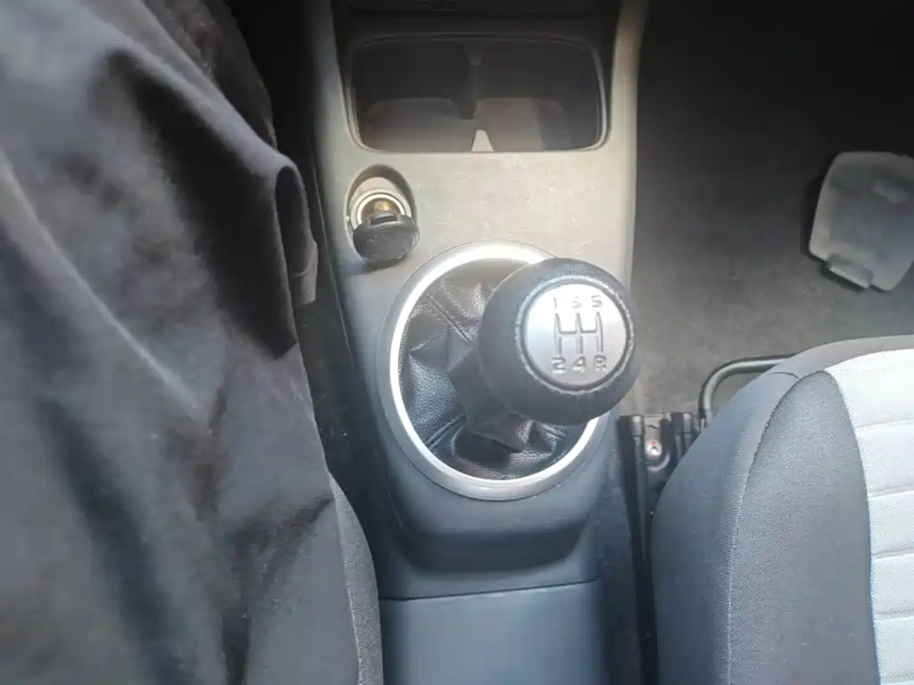 Suzuki Swift — миниатюра 14