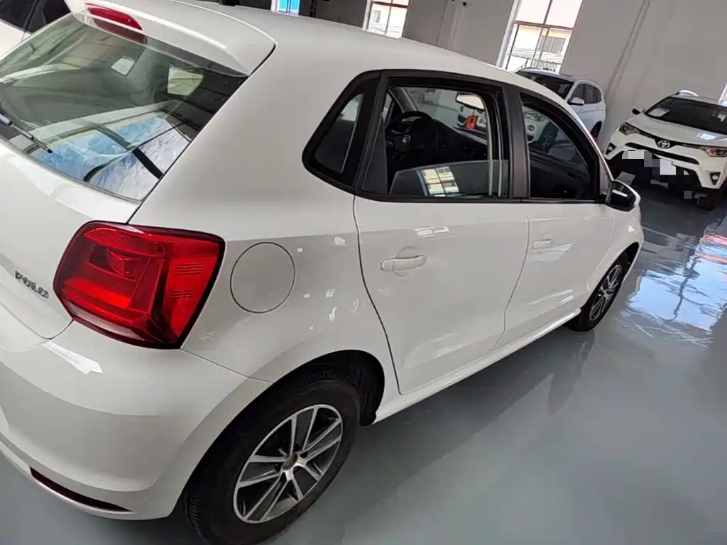 Volkswagen Polo — миниатюра 7