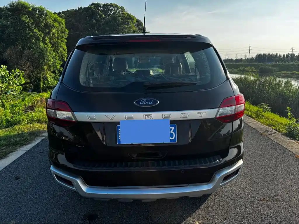 Ford Everest — миниатюра 3