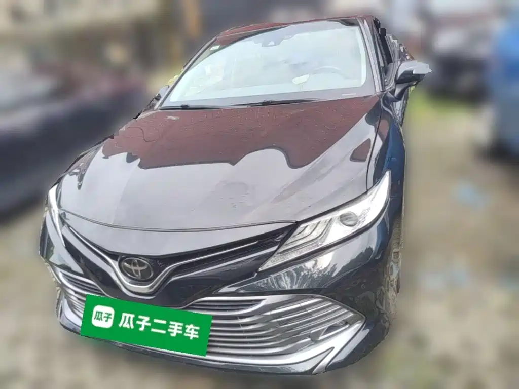 Toyota Camry — миниатюра 5