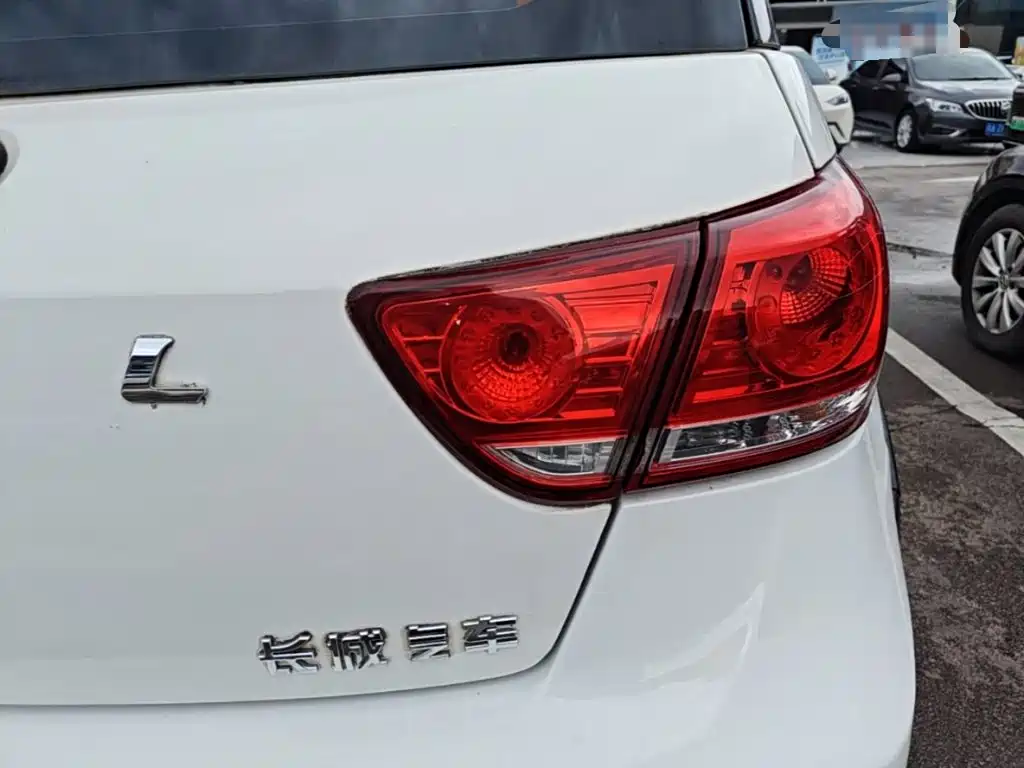 Haval H1 2017 1.5L AMT Luxury