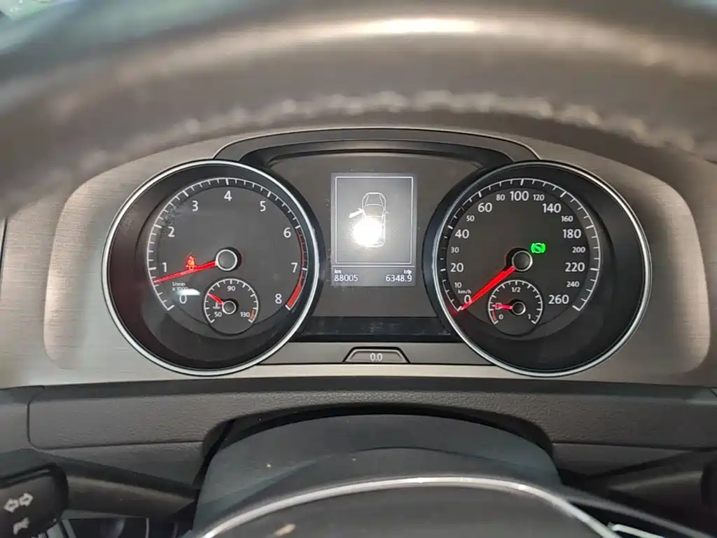 Volkswagen Golf — миниатюра 12