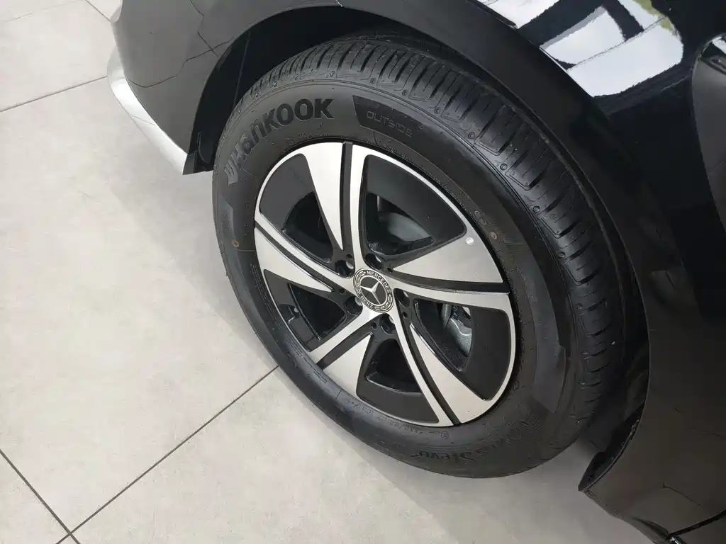 Mercedes-Benz Vito 2024 2.0T 7 мест