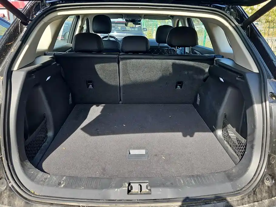 Hongqi Hongqi HS3 PHEV — миниатюра 4