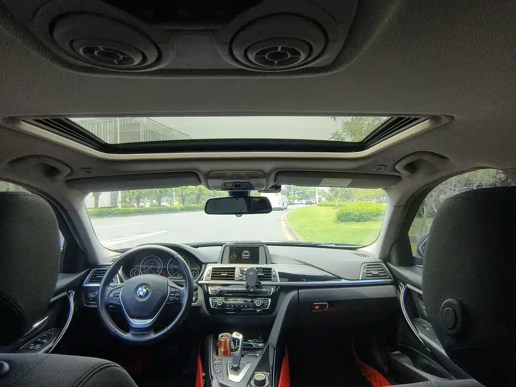 BMW 3 Series — миниатюра 14