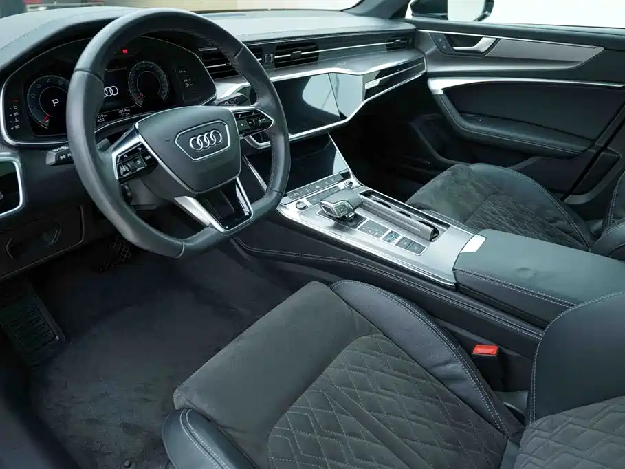 Audi A6L 2022 55 TFSI quattro Premium
